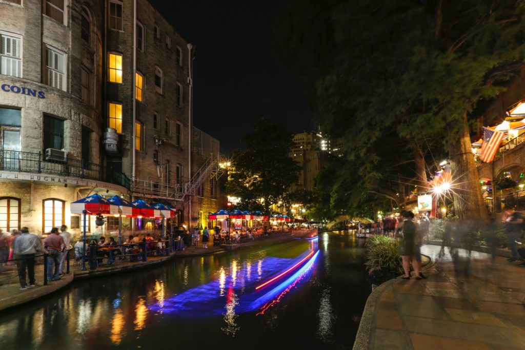Best Places to Visit in USA Number 4 - San Antonio River Walk