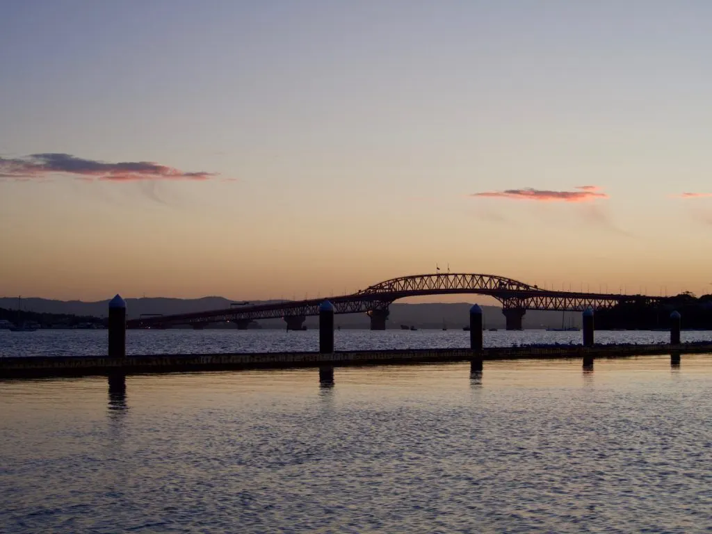 New Zealand Itinerary Place 16 - Auckland Harbour Bridge 