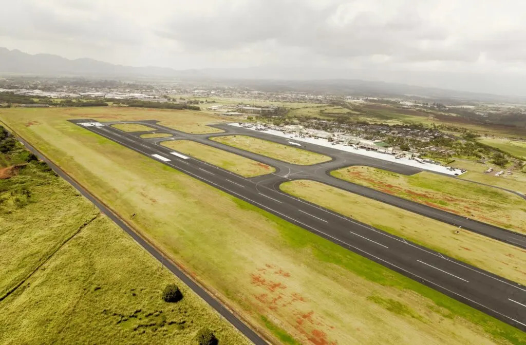 Runway of Hilo International Airport